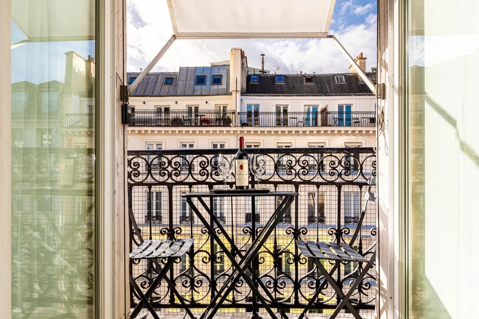 Guestready - A Slice Of Parisian Paradise 0*, Parigi